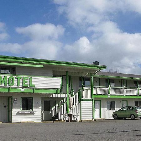 Bulkley Valley Motel New Hazelton Екстер'єр фото